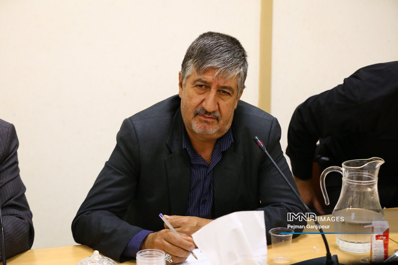 ضرورت ساماندهی ورودی شهرها / جادههای شهرستان نجفآباد کددار شود