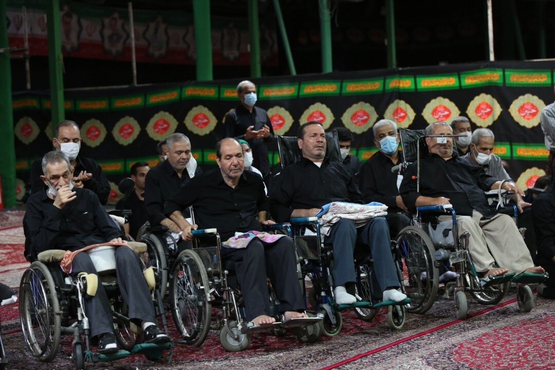 روایتی از دیدار حاج قاسم با جانبازان اصفهانی/ اینجا مرام علمدار جریان دارد