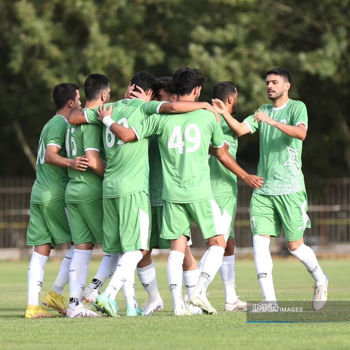 پیراهن فصل جدید ذوب آهن رونمایی شد + فیلم