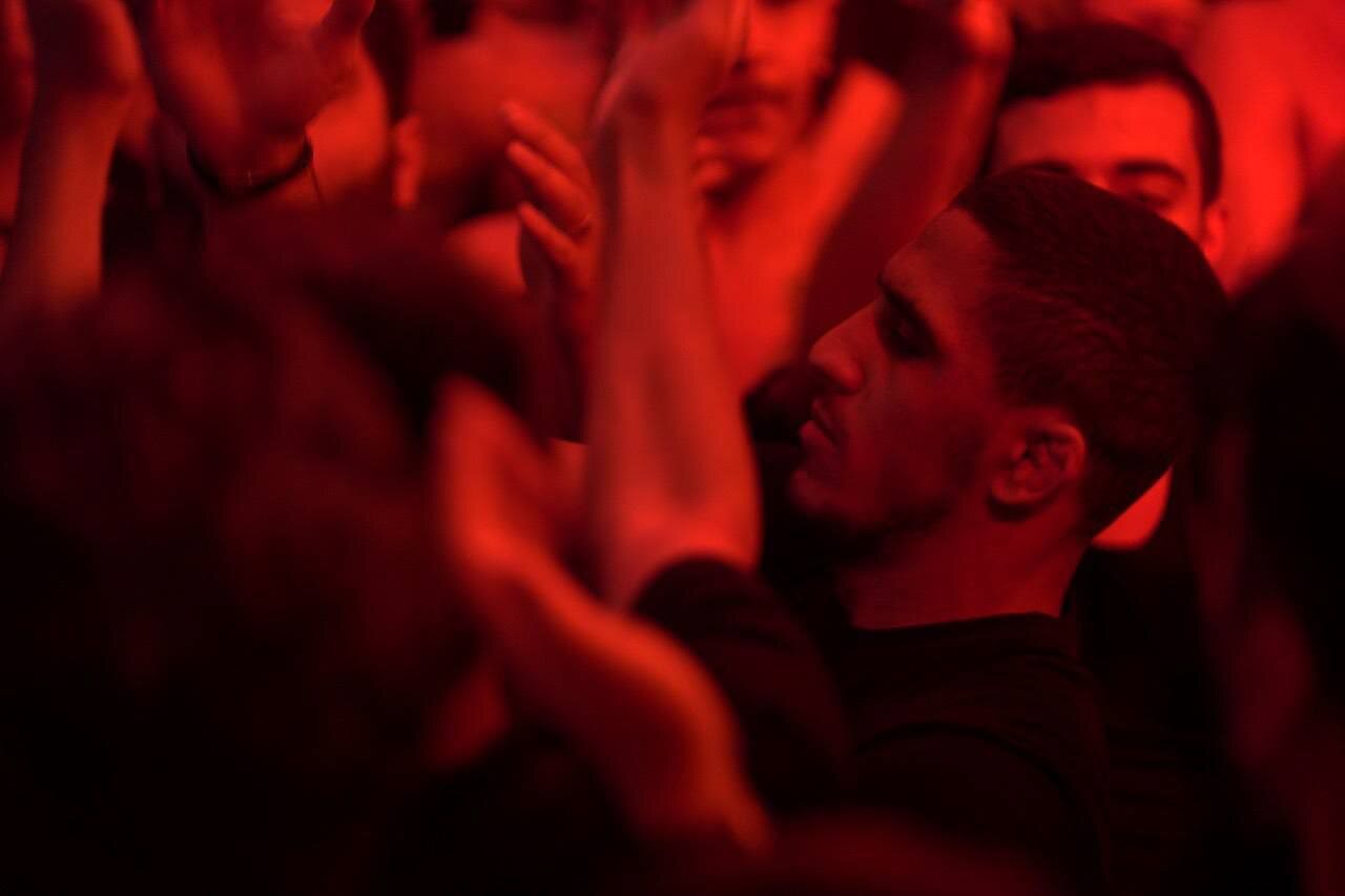 حضور ستارههای کشتی ایران در مراسم عزاداری امام حسین (ع) + عکس