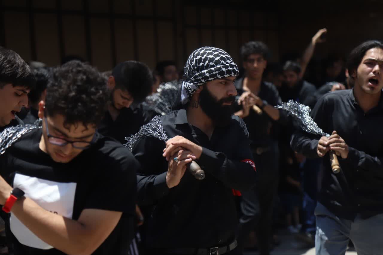 از فرش کردن کوچهها برای اقامه عزای حسین(ع) تا تعزیه ۲۰۰ ساله دهزیار