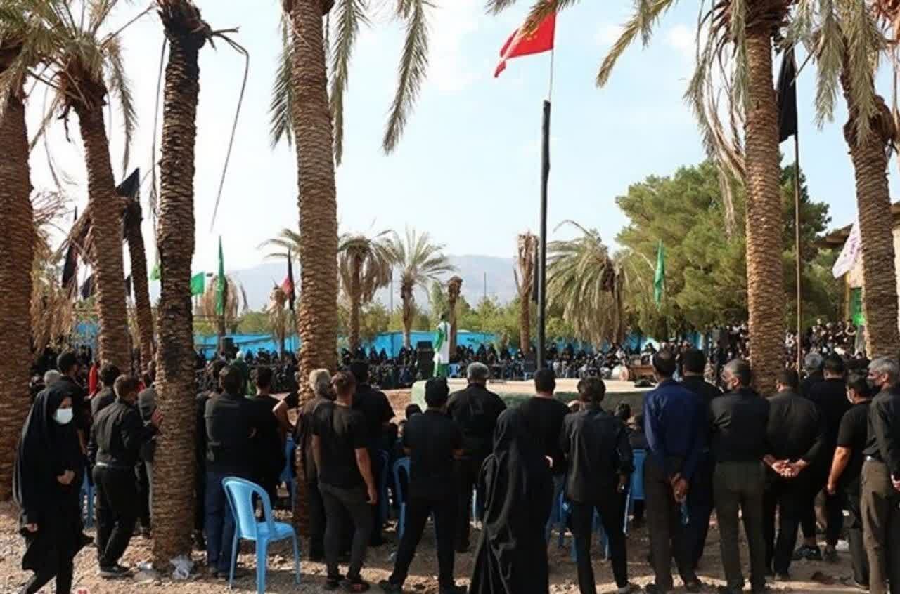 از فرش کردن کوچهها برای اقامه عزای حسین(ع) تا تعزیه ۲۰۰ ساله دهزیار