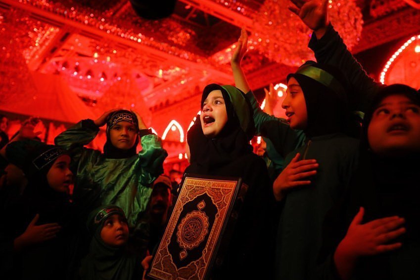 طنین نوای «الوداع یا حبیبی حسین(ع)» در بینالحرمین+ تصاویر و فیلم