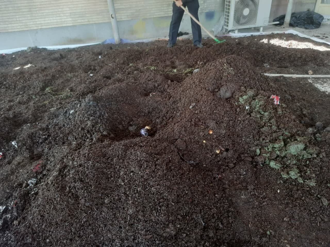 جداسازی ۴ تن تفاله چای خشک از پسماندهای هیئات مذهبی اصفهان + فیلم و عکس