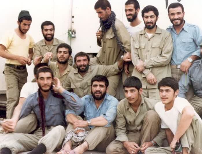 غواص تنهایی که به آب نامه مینوشت و در آب شهید شد