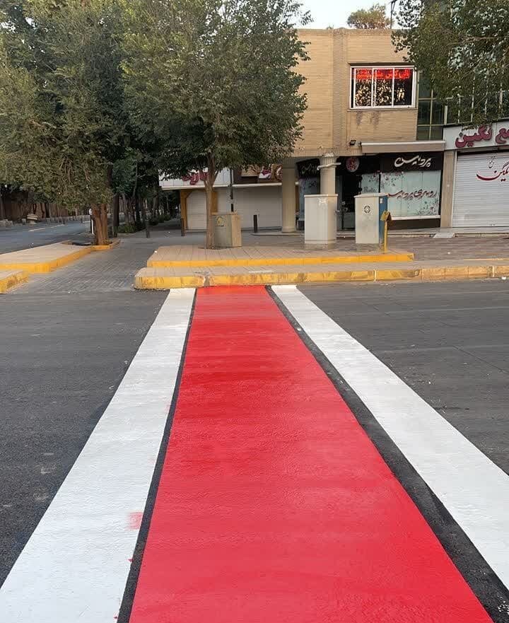 تقاطعهای شهر اصفهان به خطوط قرمز عابر پیاده مجهز میشود
