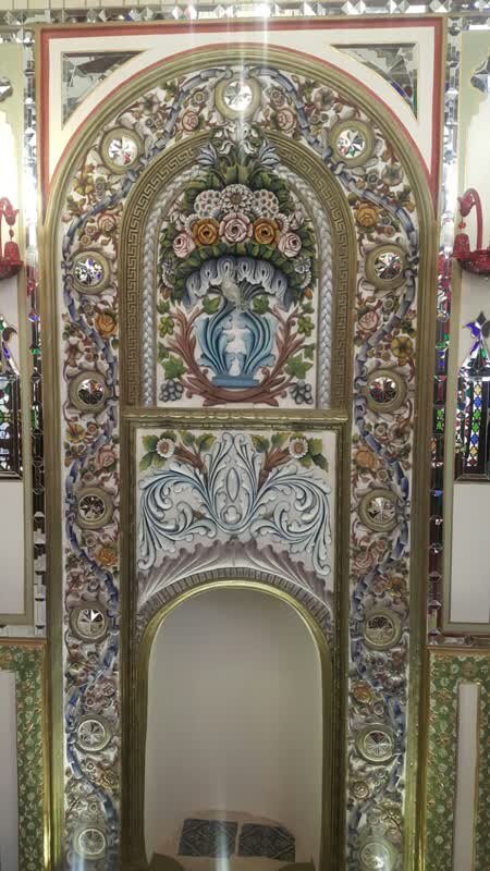 شهسواران، منزلگه عاشقی در نصف جهان