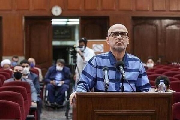 اکبر طبری برای گذراندن بیش از ۱۲ سال حبس به زندان اوین بازگردانده شد
