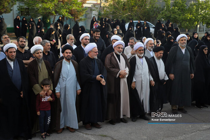 تجمع مردمی در حمایت از آمران به معروف و اعتراض به هتک حرمت زنان محجبه در تبریز