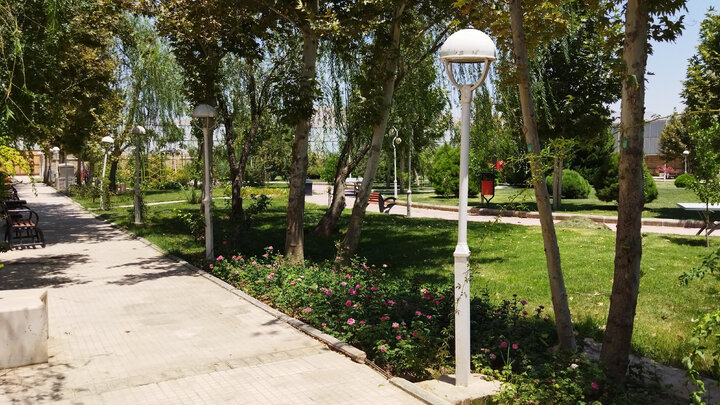 توسعه و تجهیز باغ بانوان طلوع در منطقه ۱۰ اصفهان