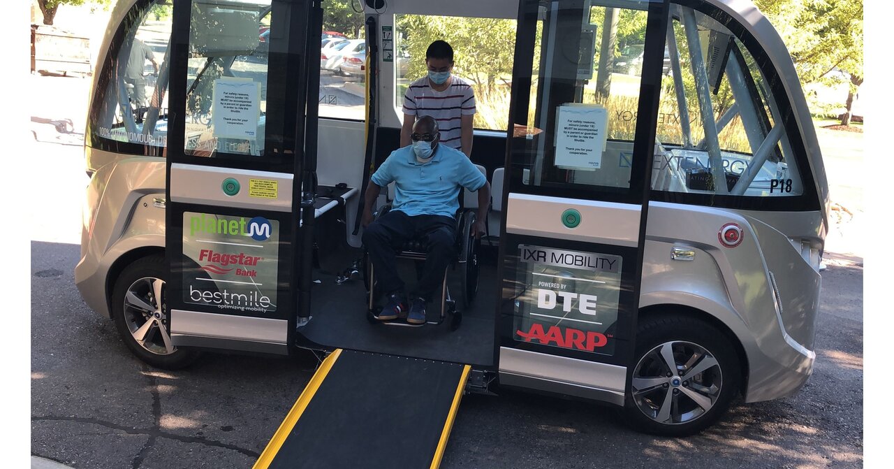 تردد رایگان معلولان با خودروهای بدون راننده در دیترویت