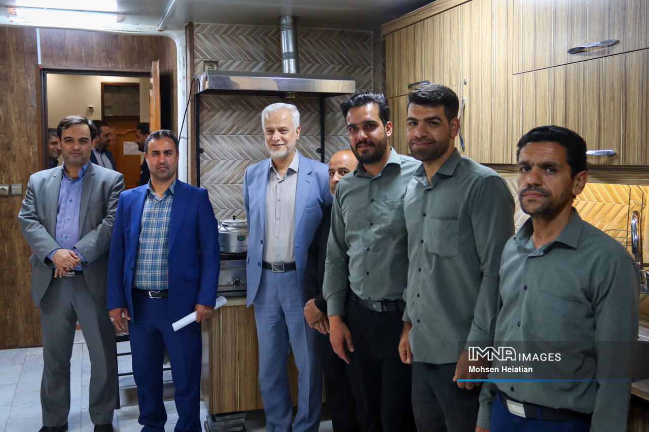 روایتی از بازدید سرزده شهردار به منطقه ۸ اصفهان