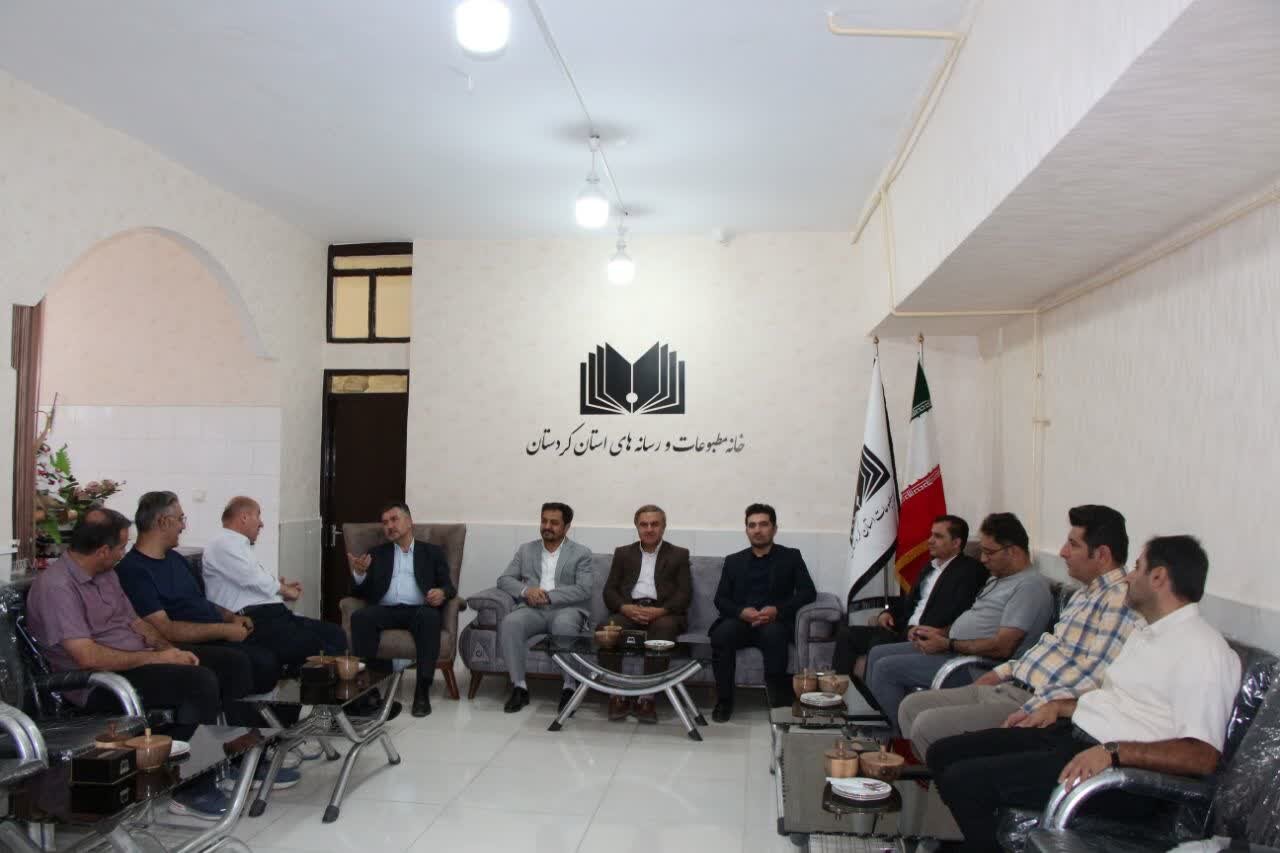 خبرنگاران نگهبانان حقوق مردم هستند