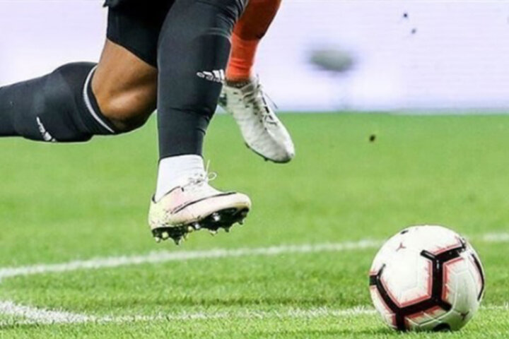 درگذشت فوتبالیست آبادانی پس از بیهوشی در جریان بازی