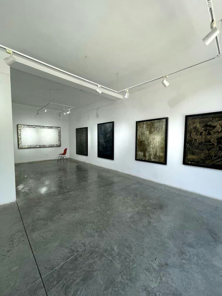 روایت امیر رجایی از نمایشگاه نقاشینویسی «صفر، یک»