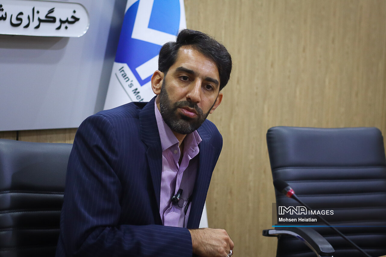 ساماندهی مشاغل آلاینده چالش ملی است/ صدور مجوز بدون استعلام شهرداری در اصفهان ادامه دارد