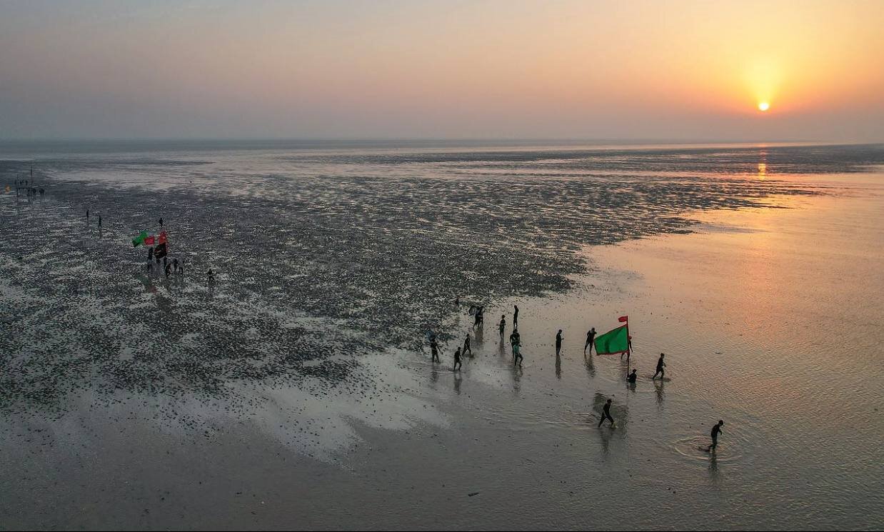 عزاداری متفاوت در آب‌های جنوب عراق+ تصاویر و فیلم