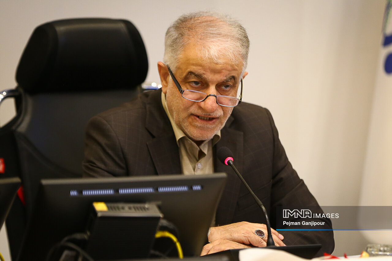 انتقال آب دریا به اصفهان؛ نه اغراق نه تحقیر