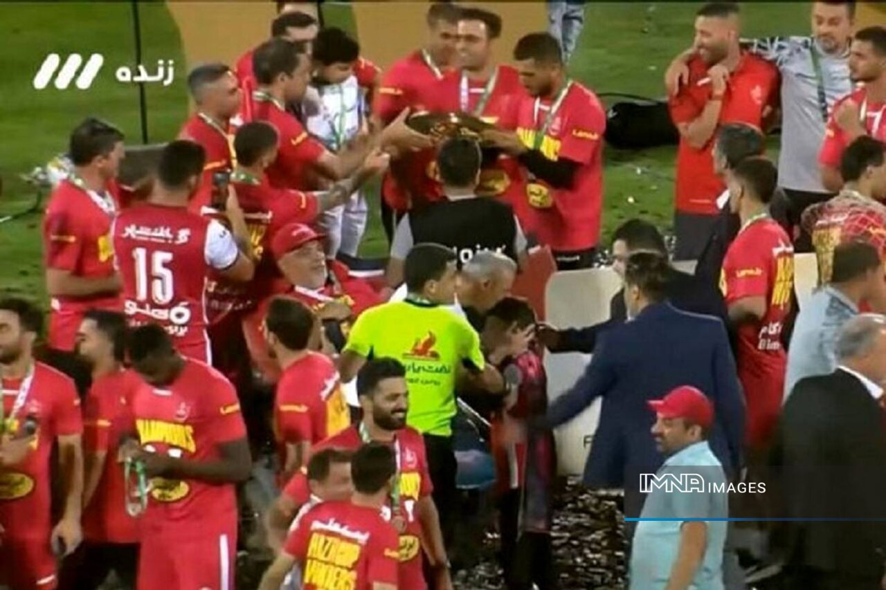 کمیته انضباطی فدراسیون فوتبال مهربان و باگذشت شد!