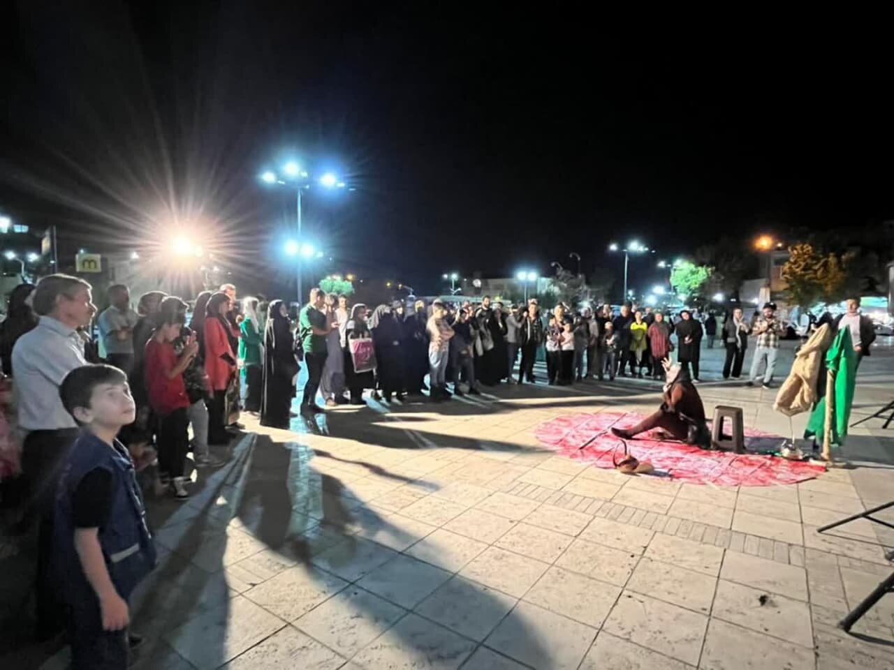 روایت نو و بدیع تاریخی در تئاتر خیابانی «خون نامه»