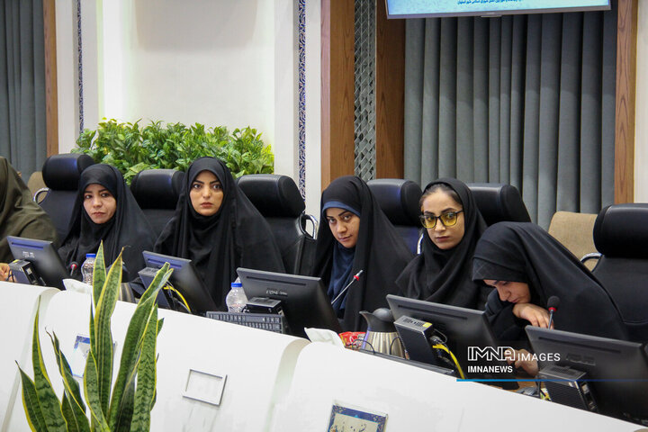 نشست خبری رئیس شورای شهر اصفهان