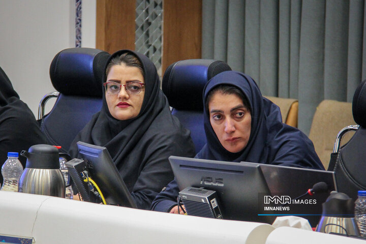 نشست خبری رئیس شورای شهر اصفهان