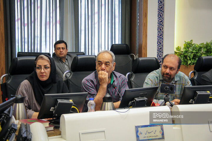 نشست خبری رئیس شورای شهر اصفهان