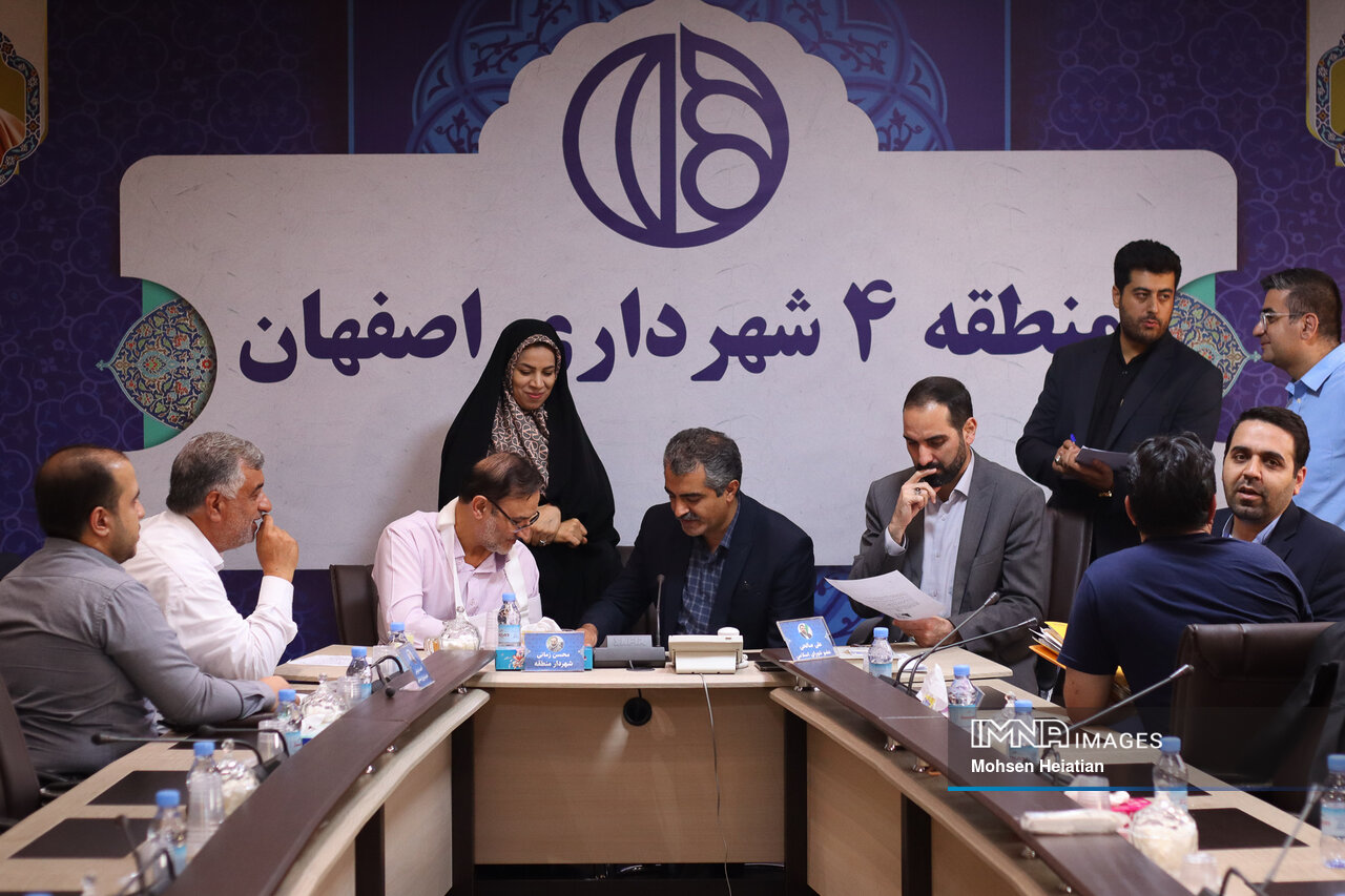 رسیدگی و بررسی بیش از ۳۰ پرونده در کمیته نظارتی منطقه ۴ اصفهان