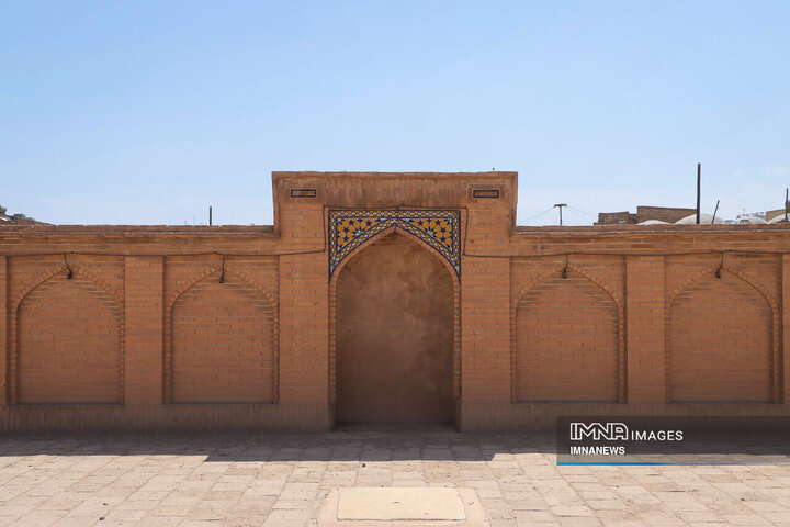 مسجد آقانور؛ نگینی در قلب اصفهان