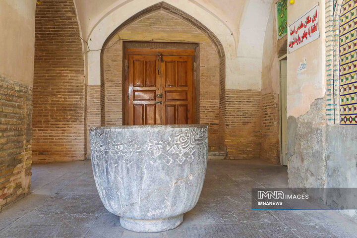 مسجد آقانور؛ نگینی در قلب اصفهان