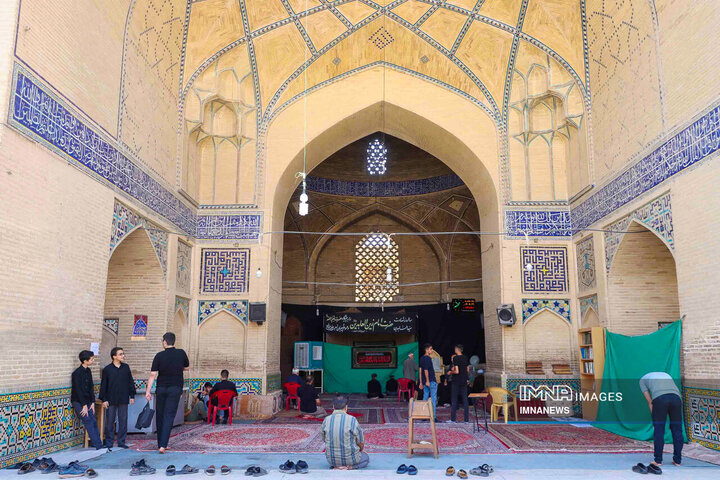 مسجد آقانور؛ نگینی در قلب اصفهان