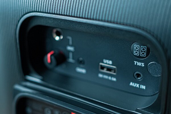 علت شارژ نشدن اسپیکر بلوتوثی چیست؟