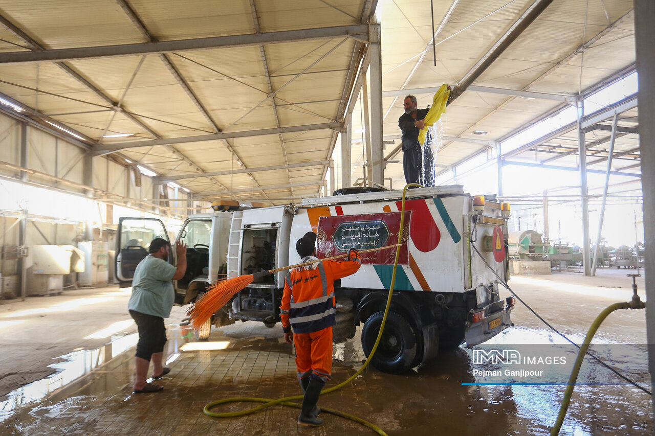 از ۱۰۰ زائر اولی تا روزهای پایانی ۳۰ سال خدمت، در ستاد اربعین شهرداری اصفهان