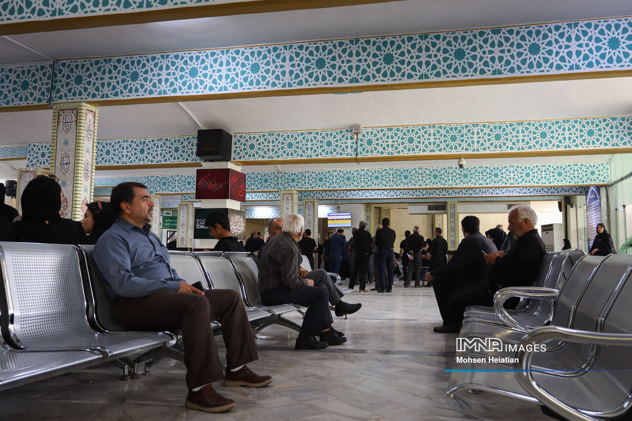 مرثیه پلکهای خفته