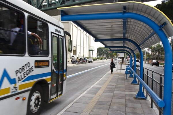 بهینه‌سازی ناوگان اتوبوس‌رانی شهر برزیلی با هوش مصنوعی