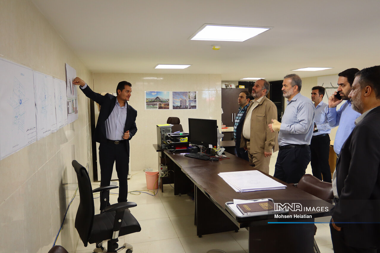 بازار گلو گیاه ارغوان از پروژههای محرک توسعه است