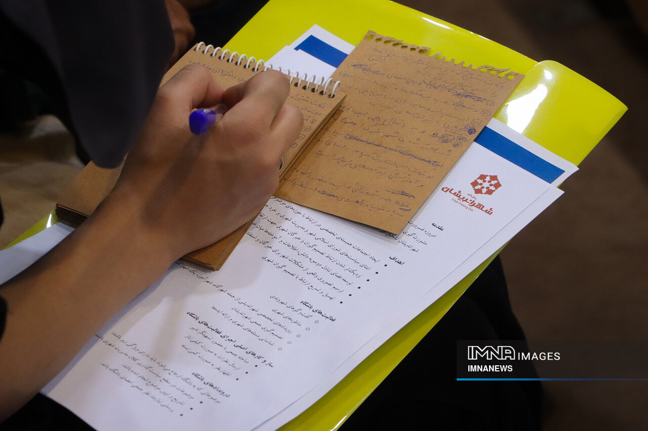 عصرانه با شهراندیشان/ وقتی شهردار به احترام یک شهروند به پا خاست