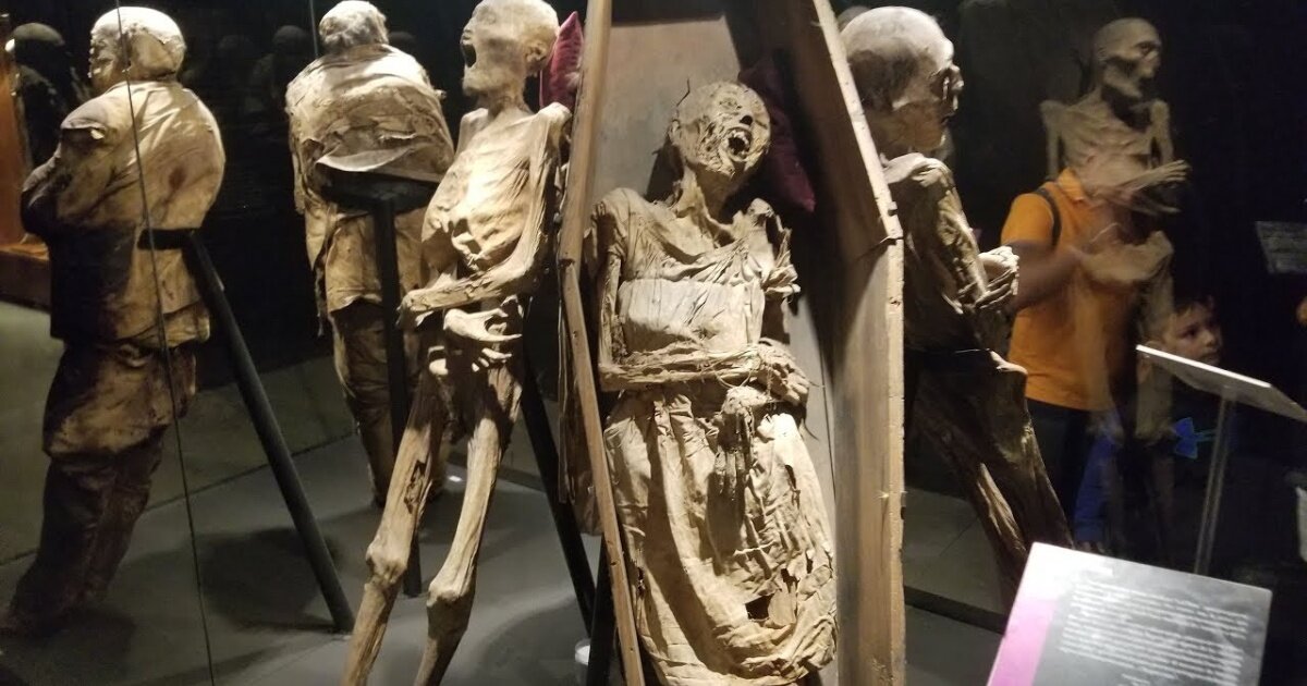 ترسناکترین قبرستانهای جهان