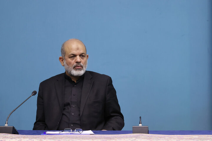 وزیر کشور: برخی عوامل مرتبط با انفجارهای تروریستی کرمان دستگیر شدند