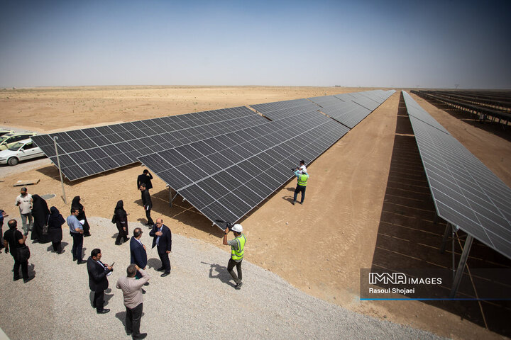 آئین افتتاح نیروگاه خورشیدی جرقویه (2)