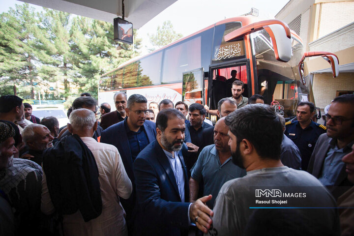 بازدید سرزده استاندار از مراکز خدماتی اربعین در اصفهان