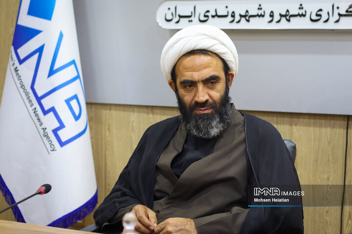 اصلاح ساختار درآمدها و حقوق، مسیر مهار تورم را هموار میکند