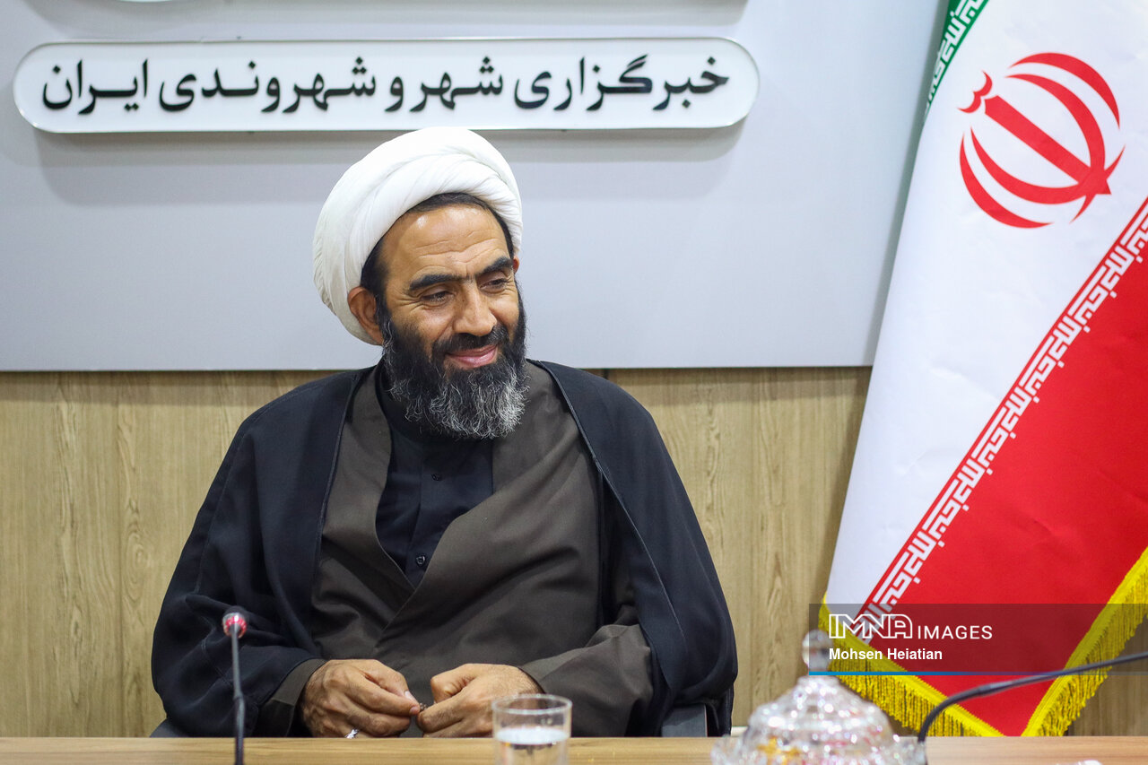 جنگ بر سر هرمز | پای اینترنت جهان هم به تنگه باز شد