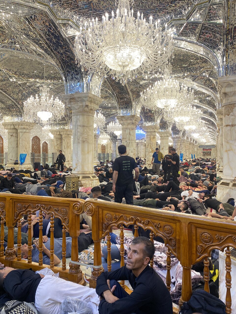 حضور پرشور زائران اربعین در خانه پدری+ تصاویر