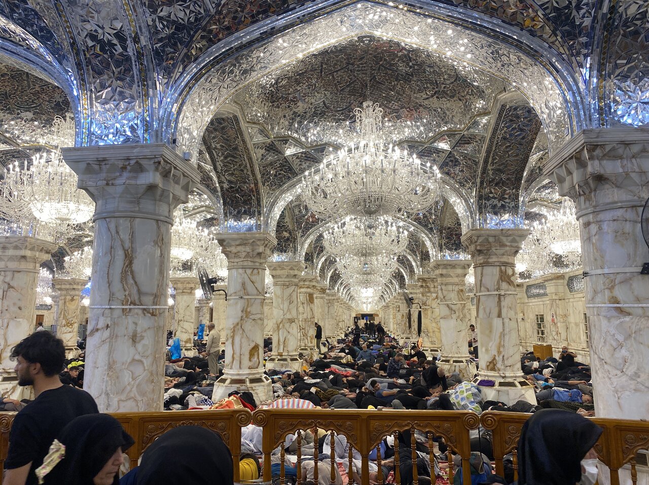 حضور پرشور زائران اربعین در خانه پدری+ تصاویر