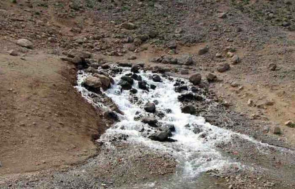 چشمه مرغاب؛ طنازی آب در دل کوه