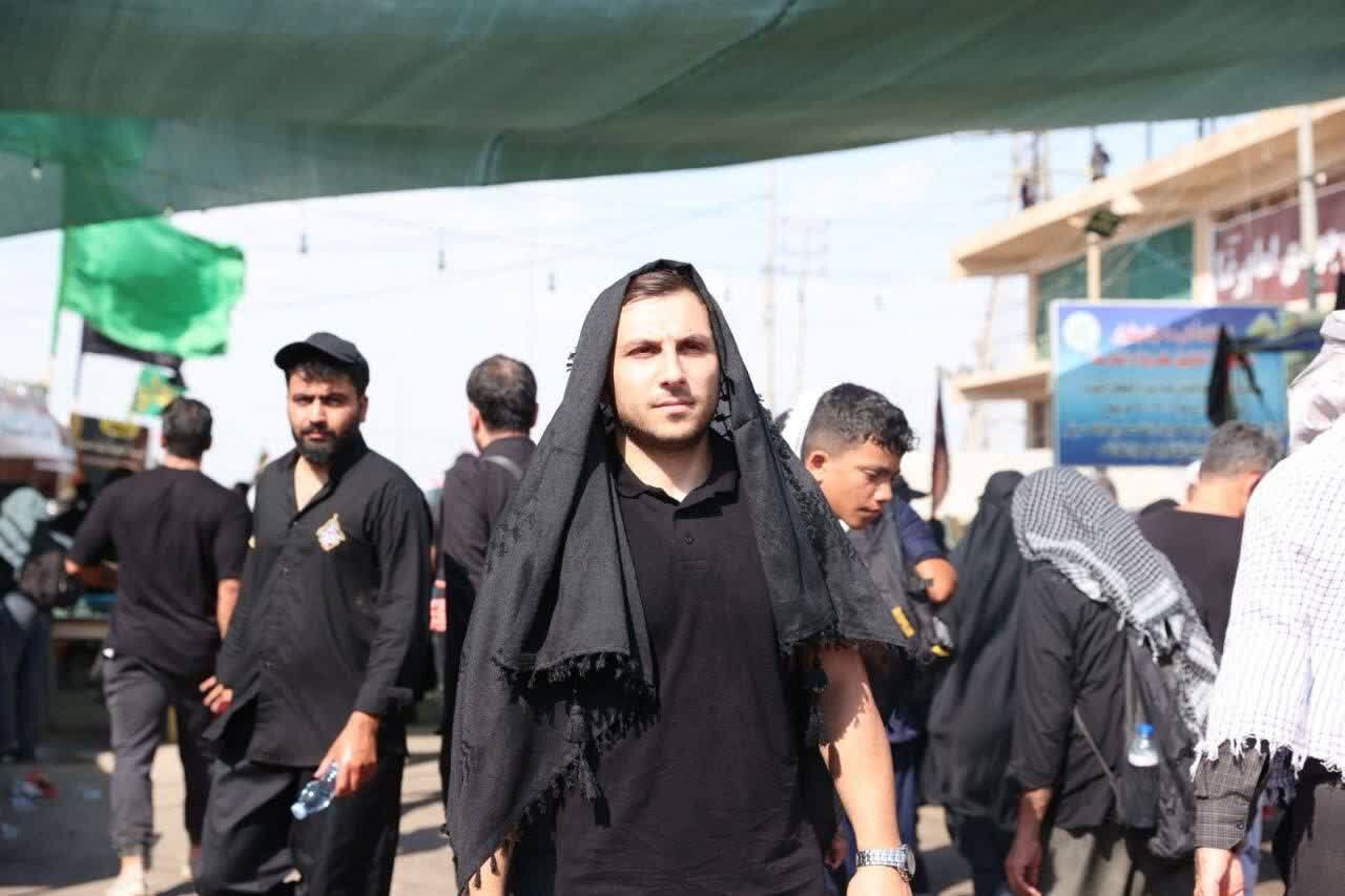 حضور گسترده ورزشکاران ایرانی در پیادهروی اربعین + عکس