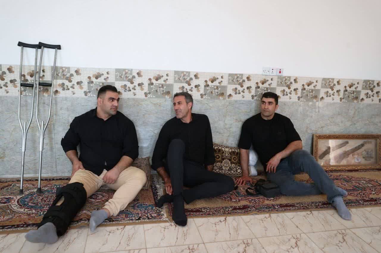 حضور گسترده ورزشکاران ایرانی در پیادهروی اربعین + عکس