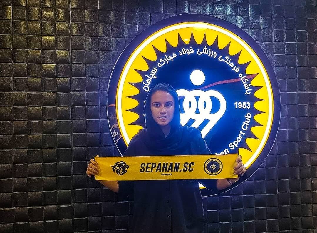 نیلوفر اردلان رسما سرمربی تیم فوتبال بانوان سپاهان شد