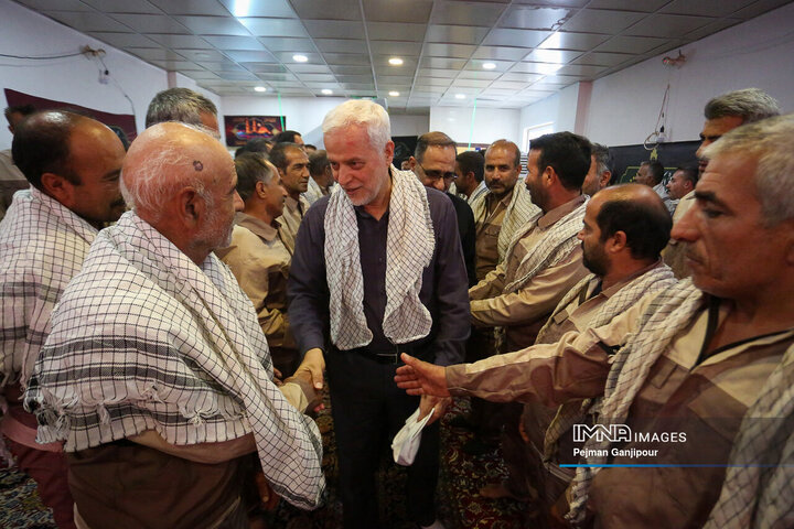 نشست شهردار اصفهان با خادمان شهرداری در کربلا